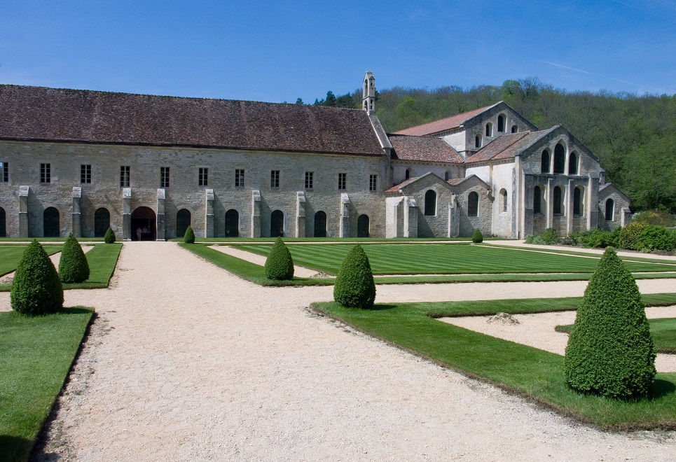 Abbaye de Fontenay - Eglise et Batiments