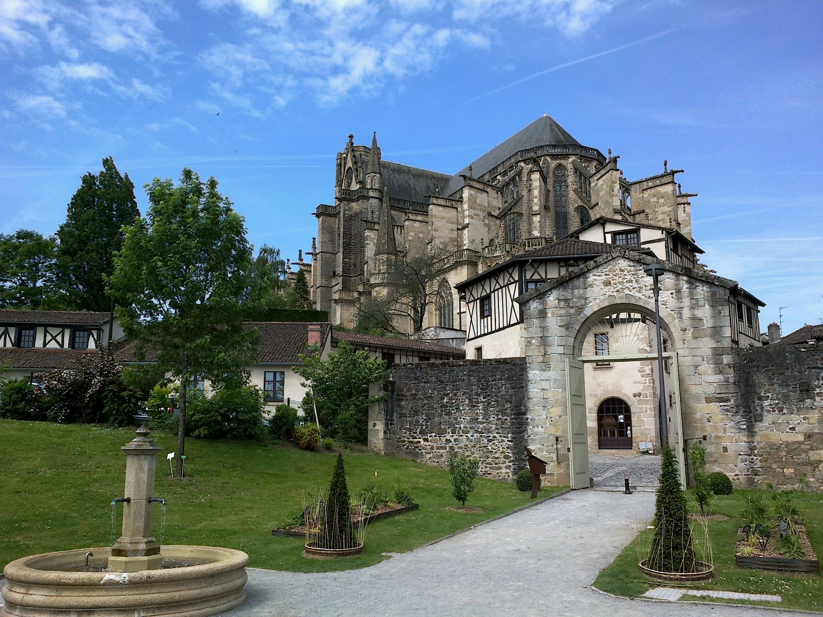 Jardins de l'Evêché cathédrale